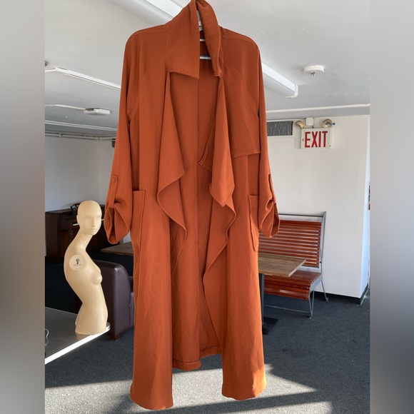 Brown jacket - Picture 2 of 4